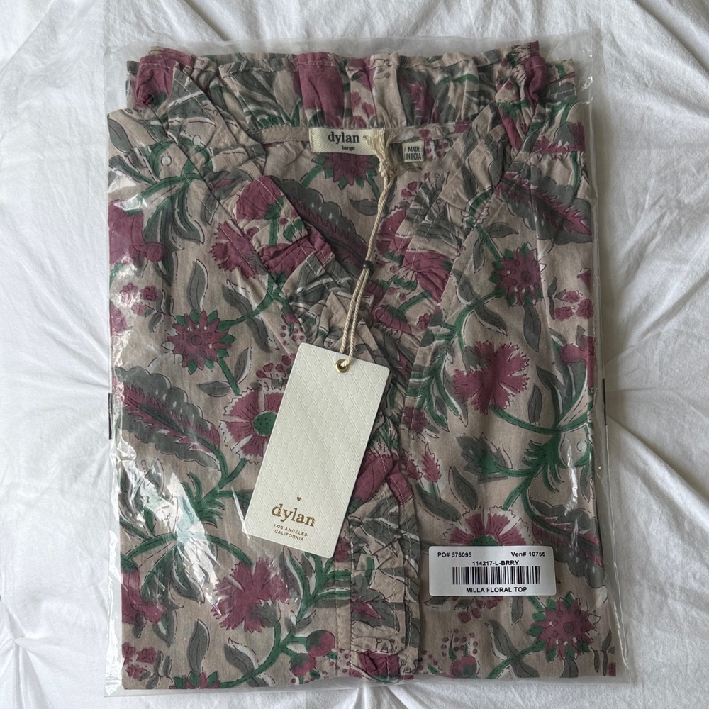 Dylan Milla Floral Top - Picture 2 of 4